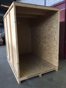 Holzcontainer zur sicheren Moebeleinlagerung