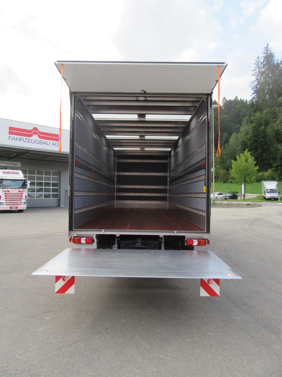 Fahrzeug Möbeltransport